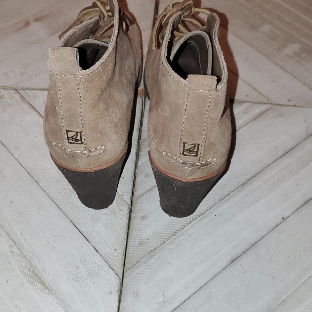 Sperry Size 9 Tan Suede Wedge Booties - Picture 5 of 7